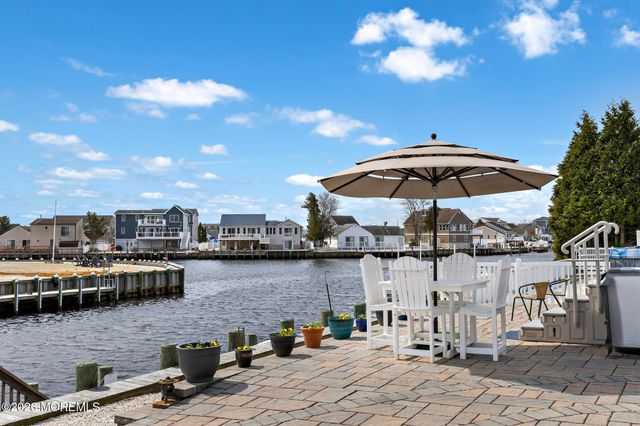 179 William Cook Boulevard, Manahawkin, NJ 08050