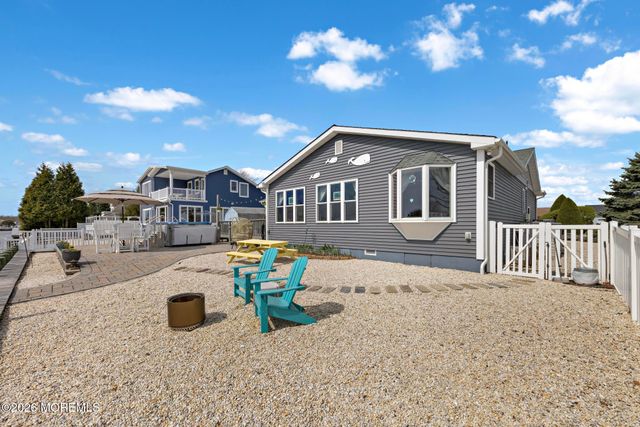 179 William Cook Boulevard, Manahawkin, NJ 08050