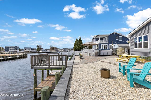 179 William Cook Boulevard, Manahawkin, NJ 08050