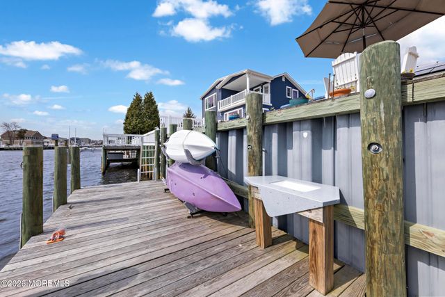 179 William Cook Boulevard, Manahawkin, NJ 08050