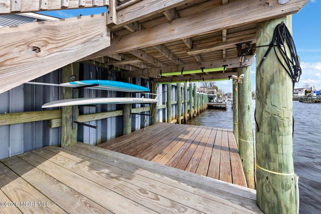 179 William Cook Boulevard, Manahawkin, NJ 08050