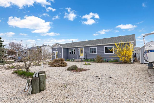 179 William Cook Boulevard, Manahawkin, NJ 08050