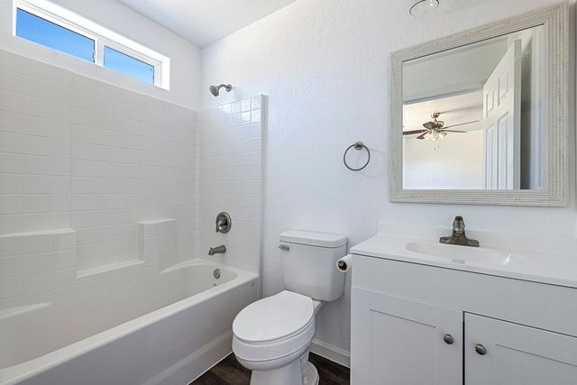 1312 Carrey Avenue, Madera, CA 93638