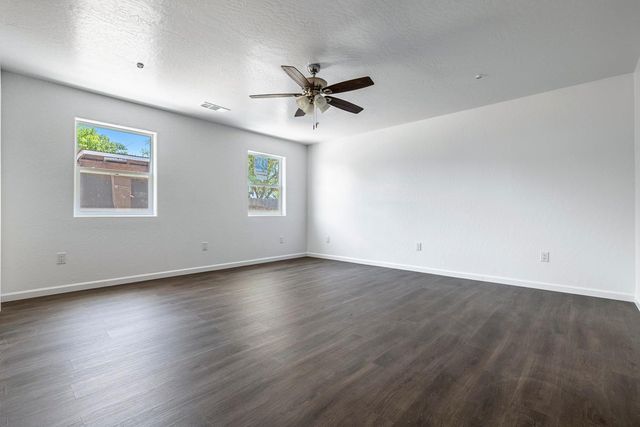 1312 Carrey Avenue, Madera, CA 93638