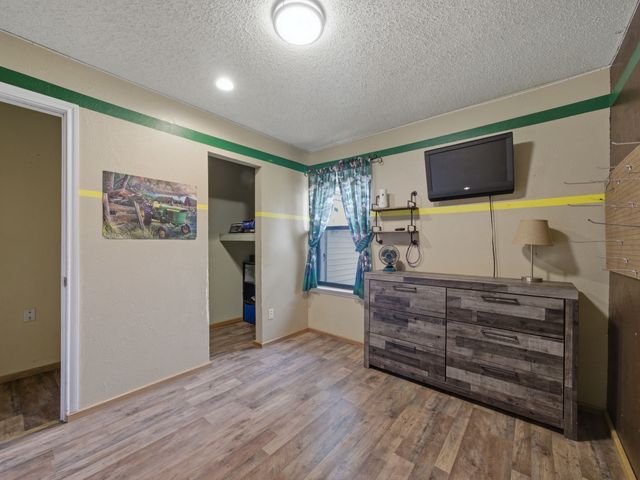 157 Ocean Drive, Gun Barrel City, TX 75156