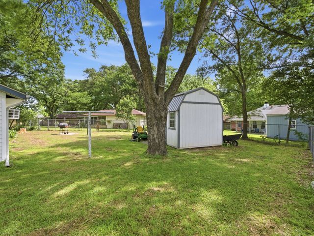 157 Ocean Drive, Gun Barrel City, TX 75156