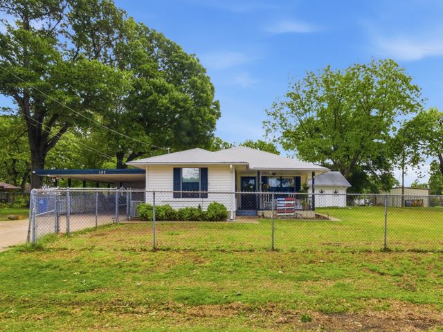 157 Ocean Drive, Gun Barrel City, TX 75156