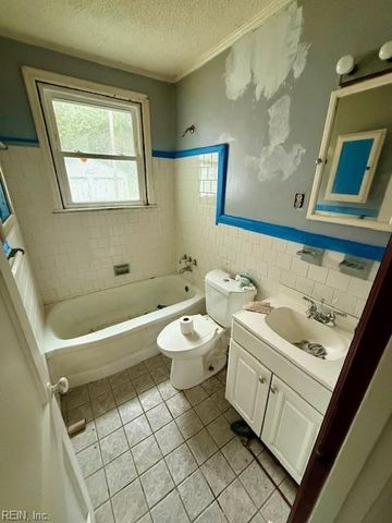 2829 Ryland RD, Hampton, VA 23661