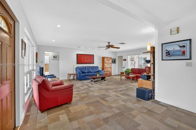 1004 Orange Isle, Fort Lauderdale, FL 33315