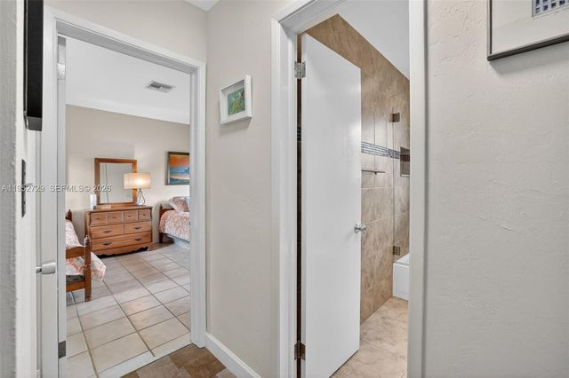 1004 Orange Isle, Fort Lauderdale, FL 33315