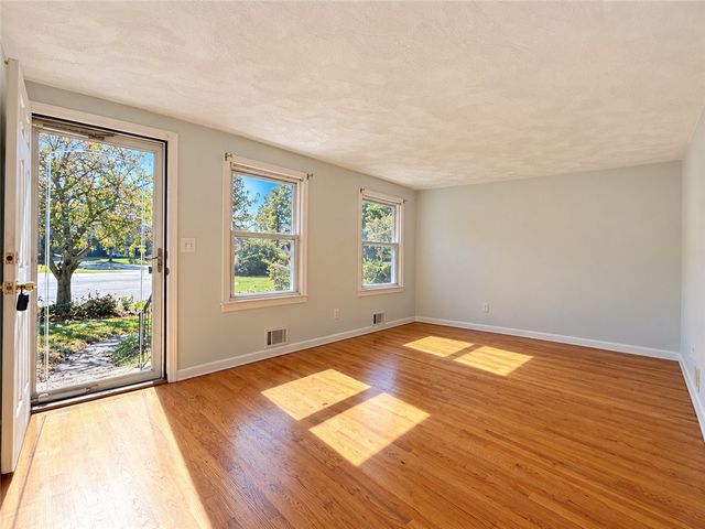111 Wellspring Drive, Cranston, RI 02920