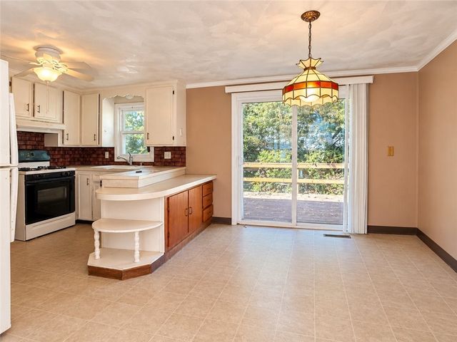 111 Wellspring Drive, Cranston, RI 02920