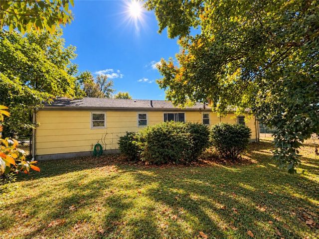 111 Wellspring Drive, Cranston, RI 02920