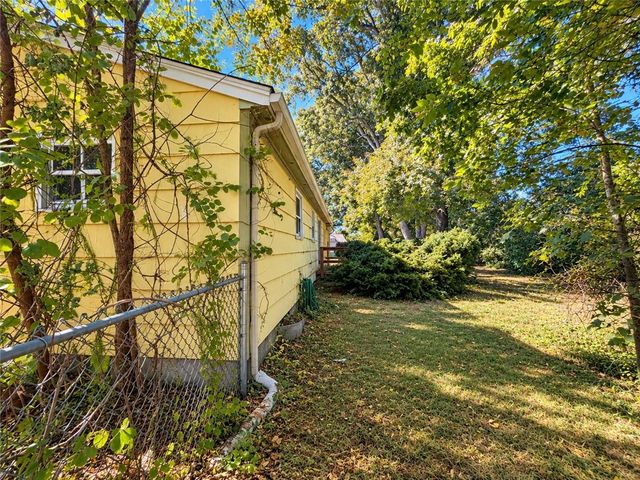 111 Wellspring Drive, Cranston, RI 02920