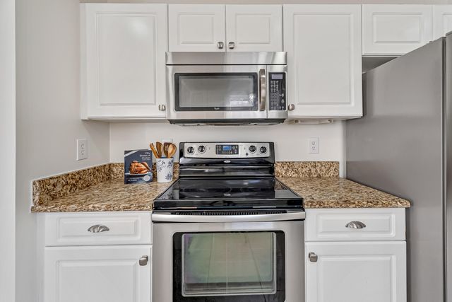 792 Pearl Sand Drive, Mary Esther, FL 32569