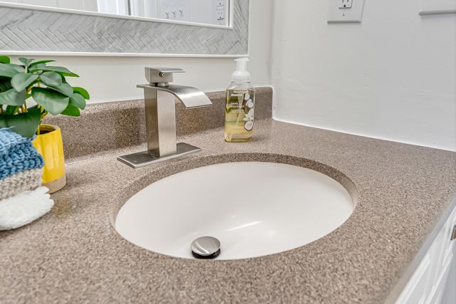 792 Pearl Sand Drive, Mary Esther, FL 32569