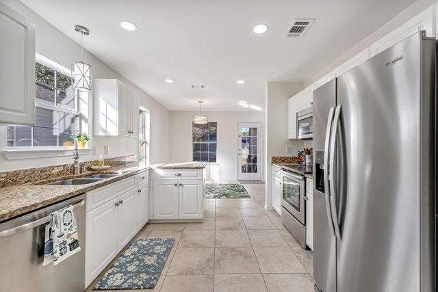 792 Pearl Sand Drive, Mary Esther, FL 32569