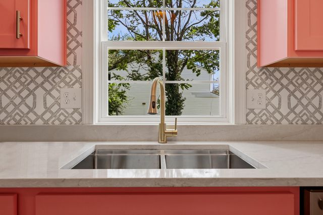 723 N Upper Street, Lexington, KY 40508