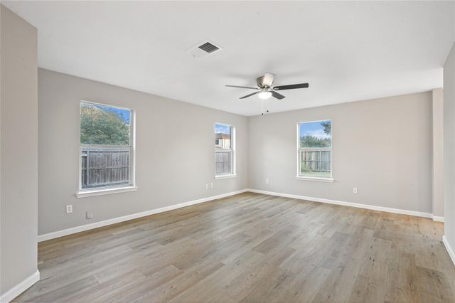 6307 Spruce Manor, Houston, TX 77085