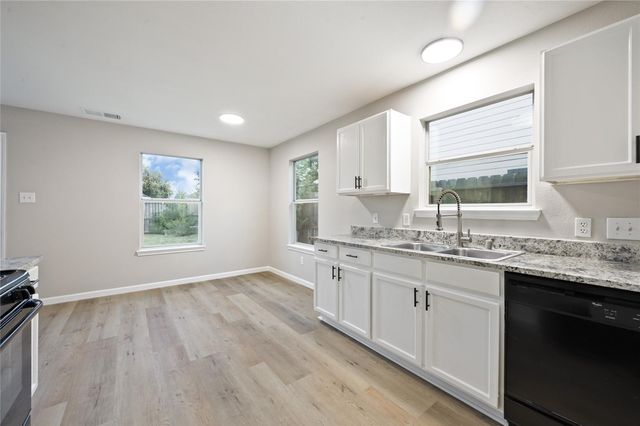 6307 Spruce Manor, Houston, TX 77085