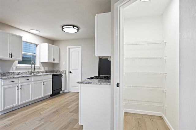 6307 Spruce Manor, Houston, TX 77085
