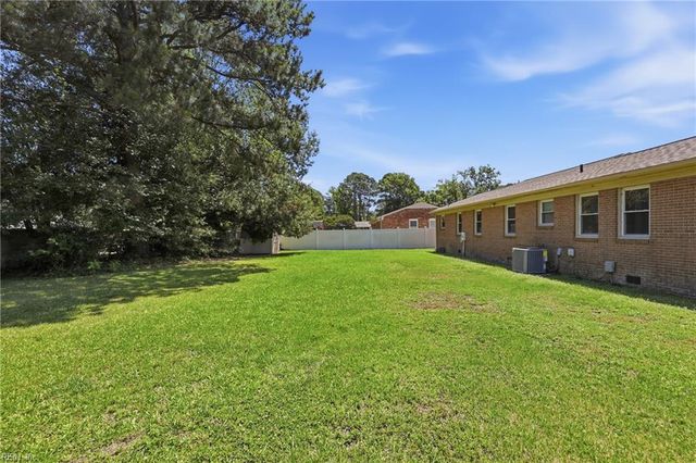 4108 Sunnyfields RD, Portsmouth, VA 23703