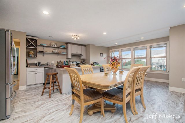 3111 Sandy Drive, Wyoming, MI 49418