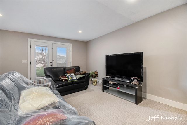 3111 Sandy Drive, Wyoming, MI 49418