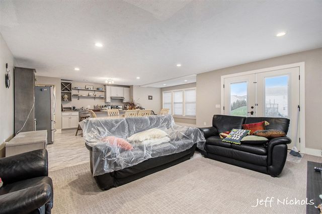 3111 Sandy Drive, Wyoming, MI 49418