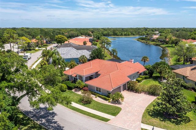 8615 WOODBRIAR DRIVE, Sarasota, FL 34238