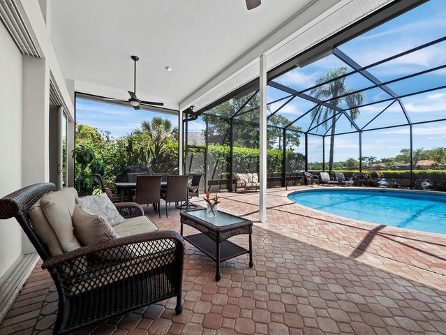 8615 WOODBRIAR DRIVE, Sarasota, FL 34238