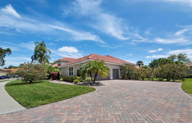 8615 WOODBRIAR DRIVE, Sarasota, FL 34238