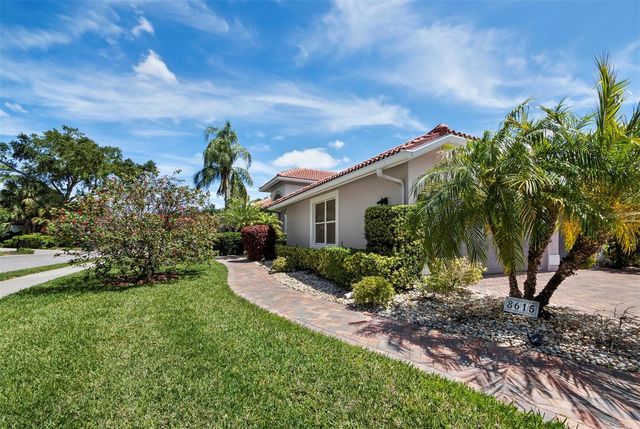 8615 WOODBRIAR DRIVE, Sarasota, FL 34238