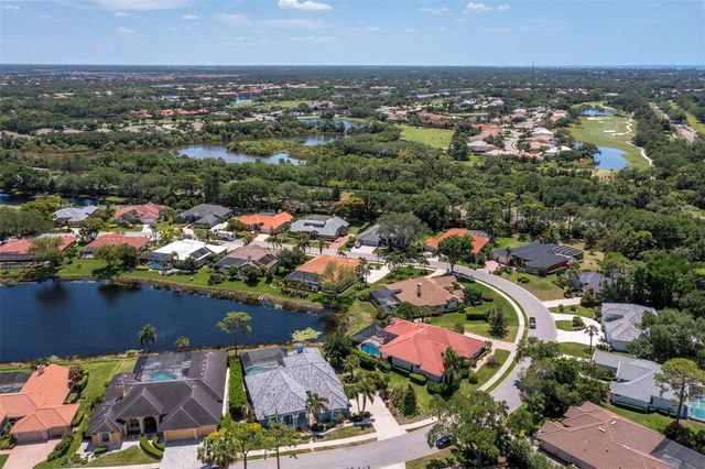 8615 WOODBRIAR DRIVE, Sarasota, FL 34238