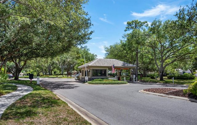 8615 WOODBRIAR DRIVE, Sarasota, FL 34238