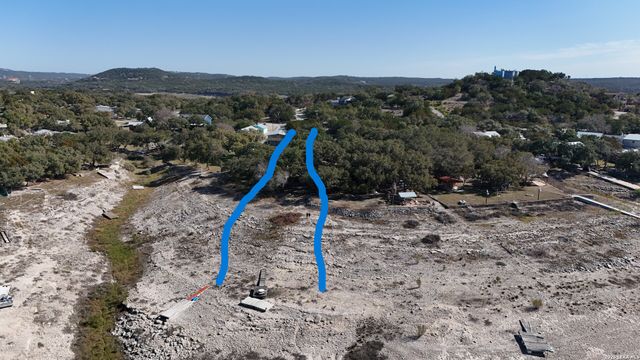 781 Lookout Dr, Lakehills, TX 78063