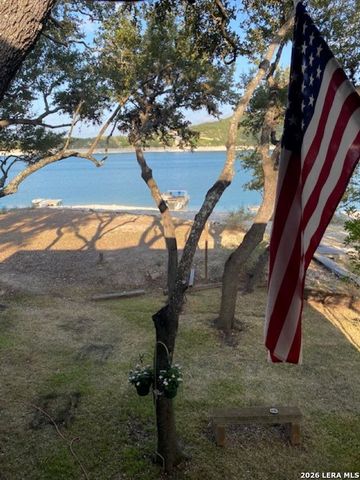 781 Lookout Dr, Lakehills, TX 78063