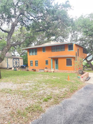 781 Lookout Dr, Lakehills, TX 78063