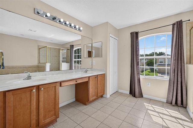 5042 RISHLEY RUN WAY, Mount Dora, FL 32757
