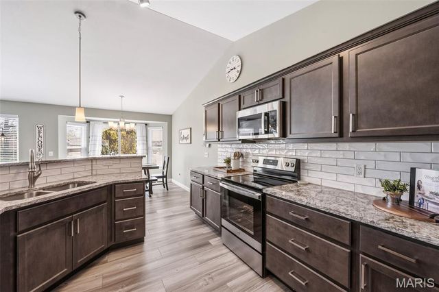 128 Chelsea Court, Wright City, MO 63390