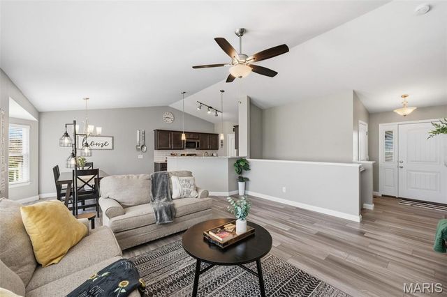 128 Chelsea Court, Wright City, MO 63390