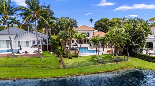 2432 Golf Brook Drive, Wellington, FL 33414