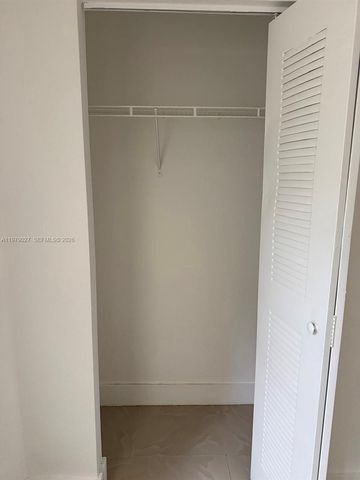 17911 NW 68th Ave N104, Hialeah, FL 33015