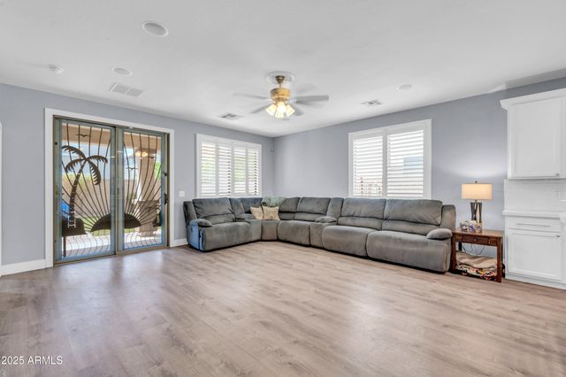 21469 E ROUNDUP Way, Queen Creek, AZ 85142