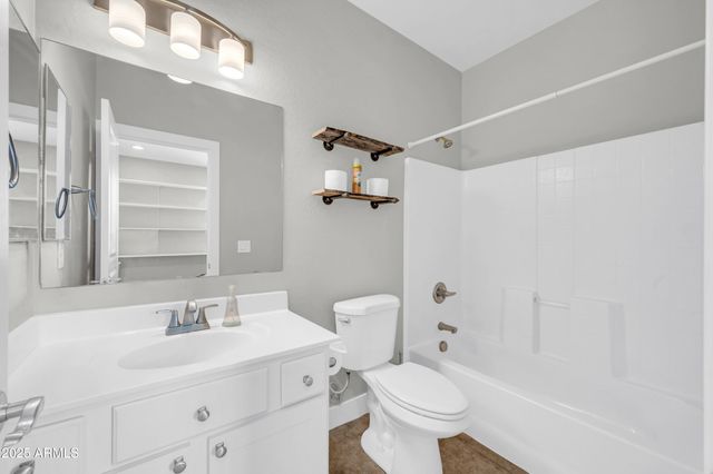 21469 E ROUNDUP Way, Queen Creek, AZ 85142