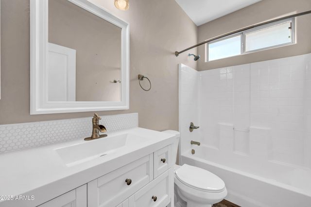 21469 E ROUNDUP Way, Queen Creek, AZ 85142