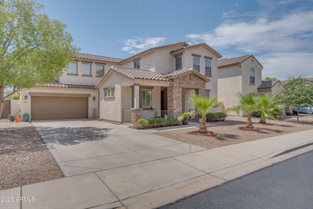 21469 E ROUNDUP Way, Queen Creek, AZ 85142