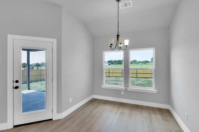 340 E Lamar Street, Palmer, TX 75152