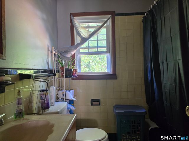 34 Elm Street, Ansonia, CT 06401