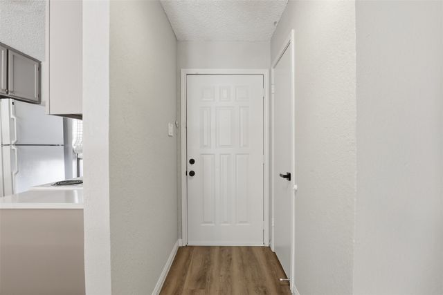 7429 Kingswood Drive, Fort Worth, TX 76133